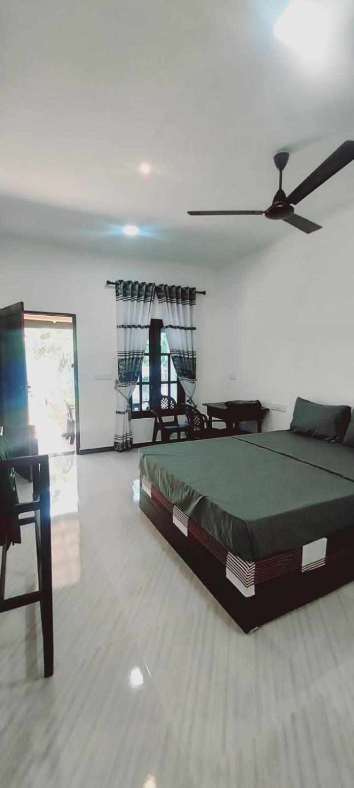 Nilaveli Beach Rooms Екстер'єр фото