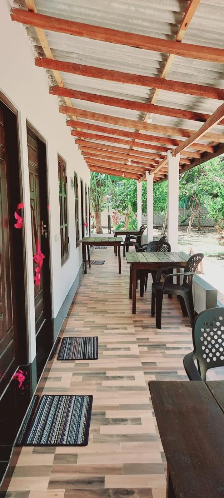 Nilaveli Beach Rooms Екстер'єр фото